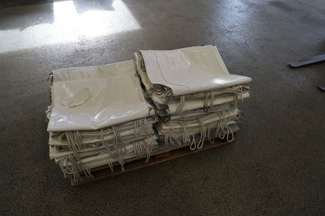 Diverse Partyzelt- Giebelvorhänge